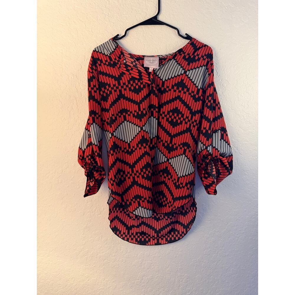 Romeo & Juliet Couture Red Black Gray Aztec Chevron Ruffle Sleeve Blouse Size M